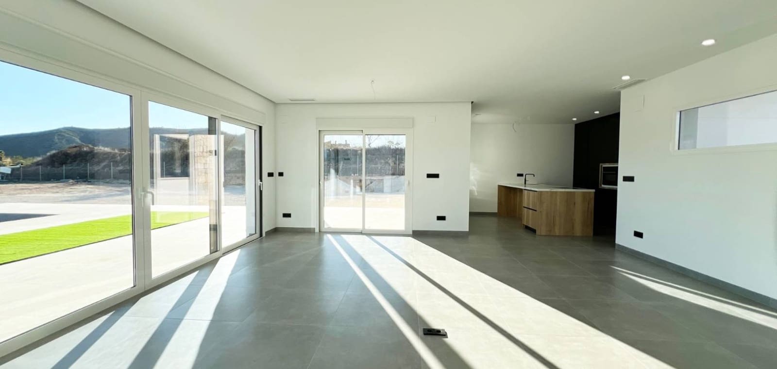 3 bedroom Villa for sale in La Romana with pool - € 470,000 (Ref: 8887021)