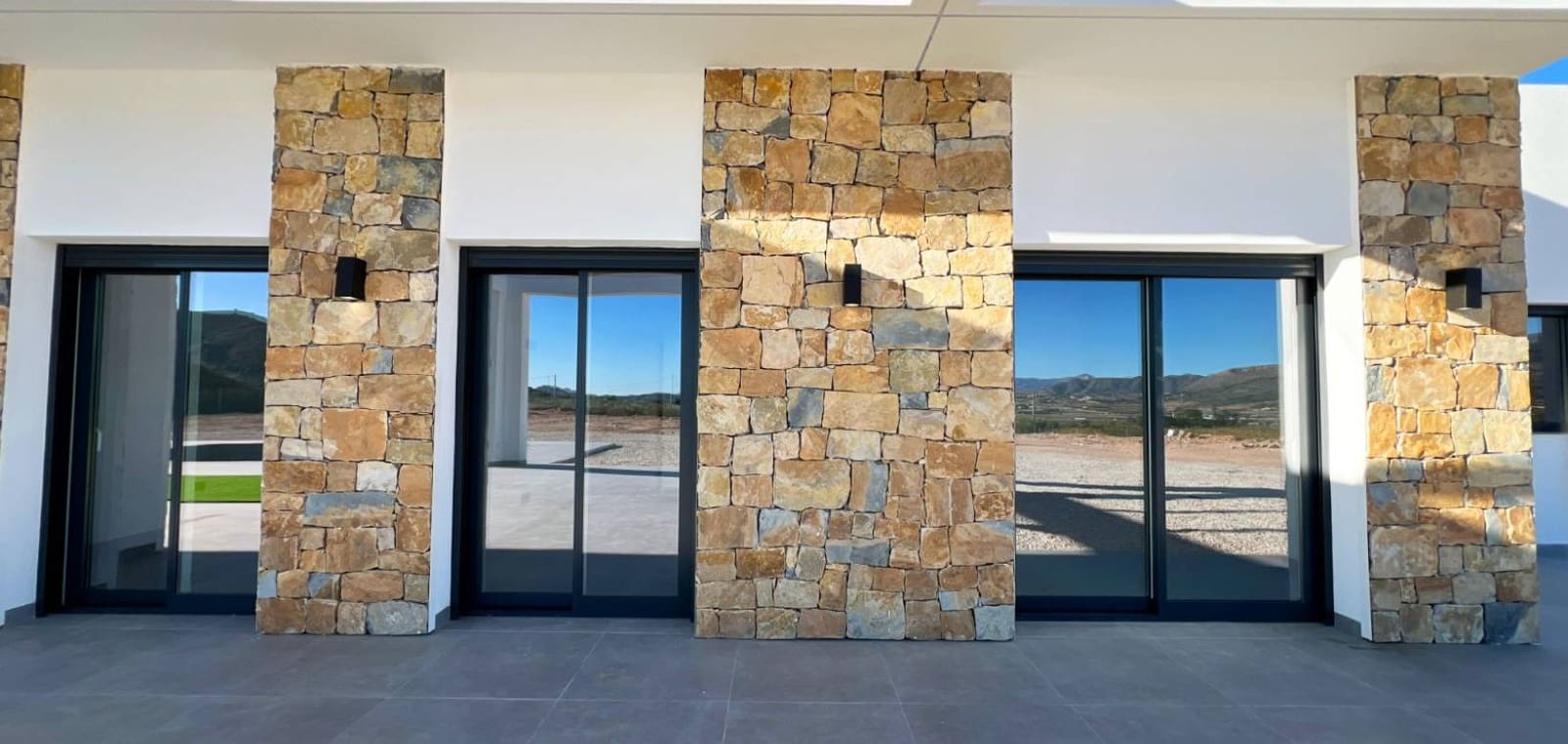 3 bedroom Villa for sale in La Romana with pool - € 470,000 (Ref: 8887021)