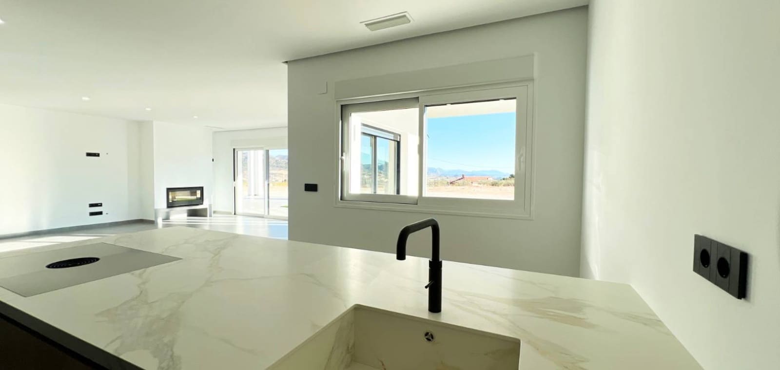 3 bedroom Villa for sale in La Romana with pool - € 470,000 (Ref: 8887021)