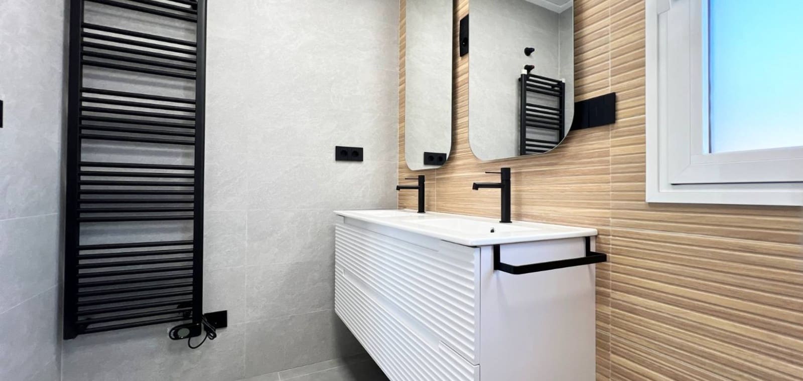 3 bedroom Villa for sale in La Romana with pool - € 470,000 (Ref: 8887021)