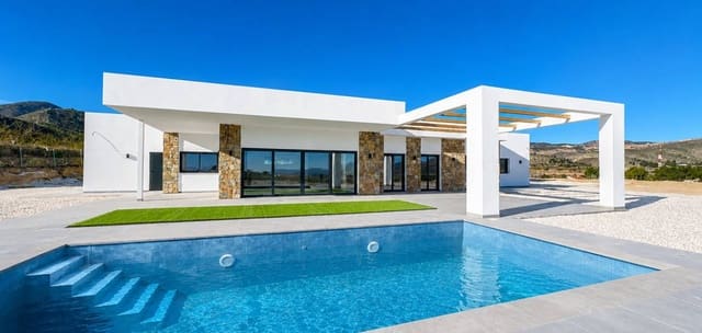 Chalet de 3 habitaciones en La Romana en venta con piscina garaje - 470.000 € (Ref: 8887021)