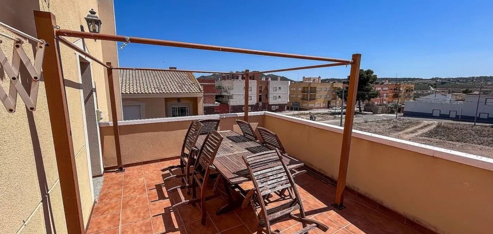 3 makuuhuone Omakotitalo myytävänä paikassa Hondon de los Frailes mukana 
autotalli - 179 000 € (Ref: 8983470)