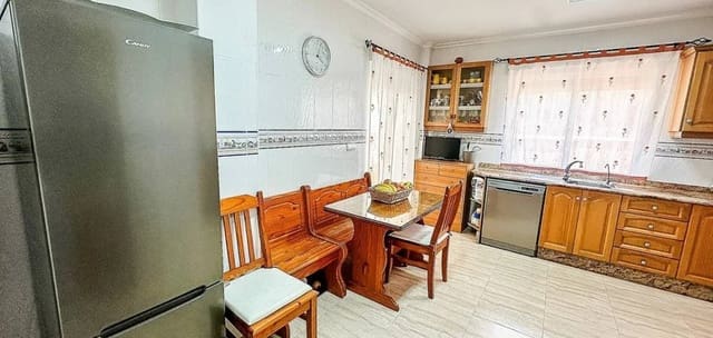 3 makuuhuone Omakotitalo myytävänä paikassa Hondón de los Frailes mukana 
autotalli - 179 000 € (Ref: 8983470)