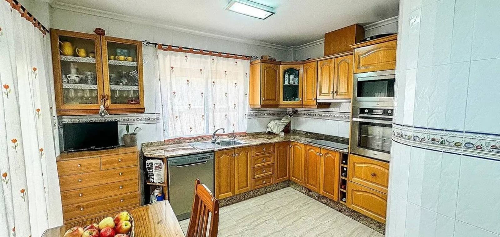 3 makuuhuone Omakotitalo myytävänä paikassa Hondon de los Frailes mukana 
autotalli - 179 000 € (Ref: 8983470)