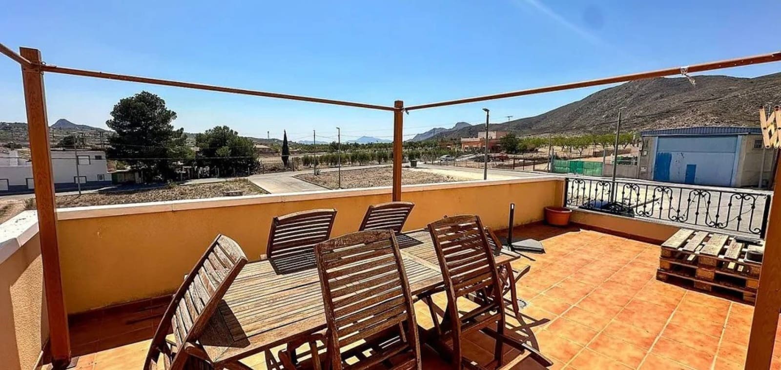 3 makuuhuone Omakotitalo myytävänä paikassa Hondon de los Frailes mukana 
autotalli - 179 000 € (Ref: 8983470)