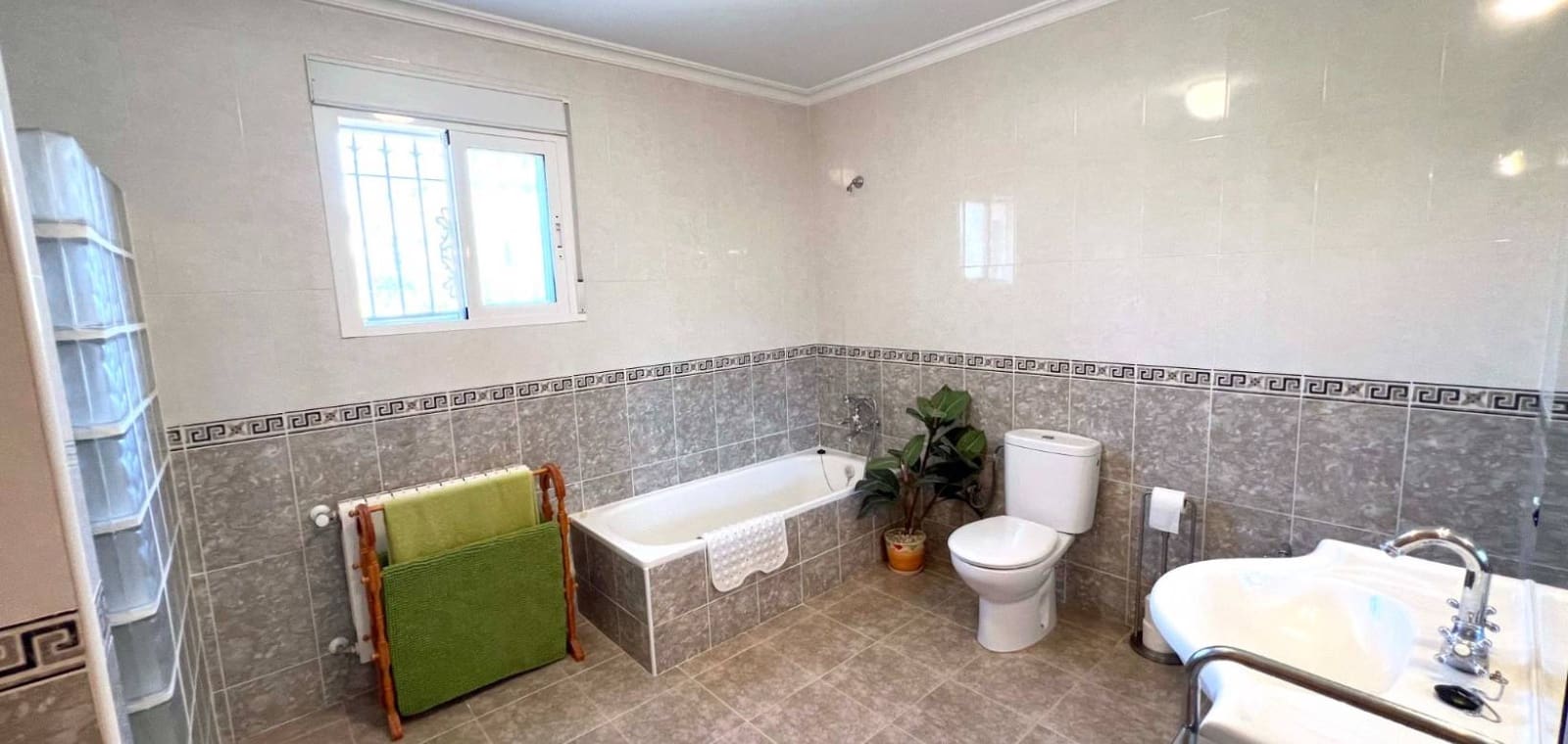 3 soverom Villa til salgs i Macisvenda med svømmebasseng garasje - € 295 000 (Ref: 9205485)