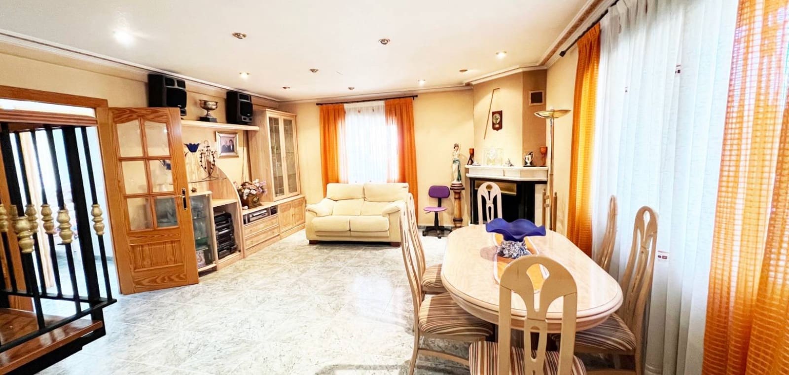 4 bedroom Villa for sale in La Romana with pool - € 320,000 (Ref: 9254231)