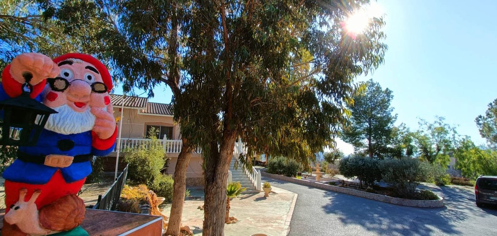 4 bedroom Villa for sale in La Romana with pool - € 320,000 (Ref: 9254231)