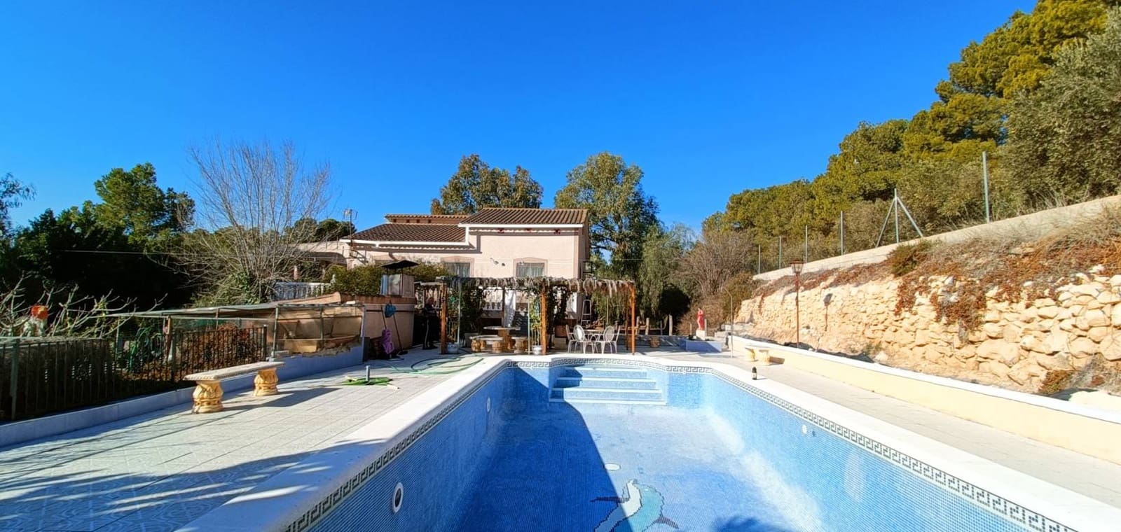 4 bedroom Villa for sale in La Romana with pool - € 320,000 (Ref: 9254231)