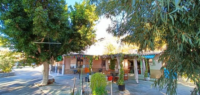 4 chambre Villa/Maison à vendre à La Romana avec piscine - 320 000 € (Ref: 9254231)