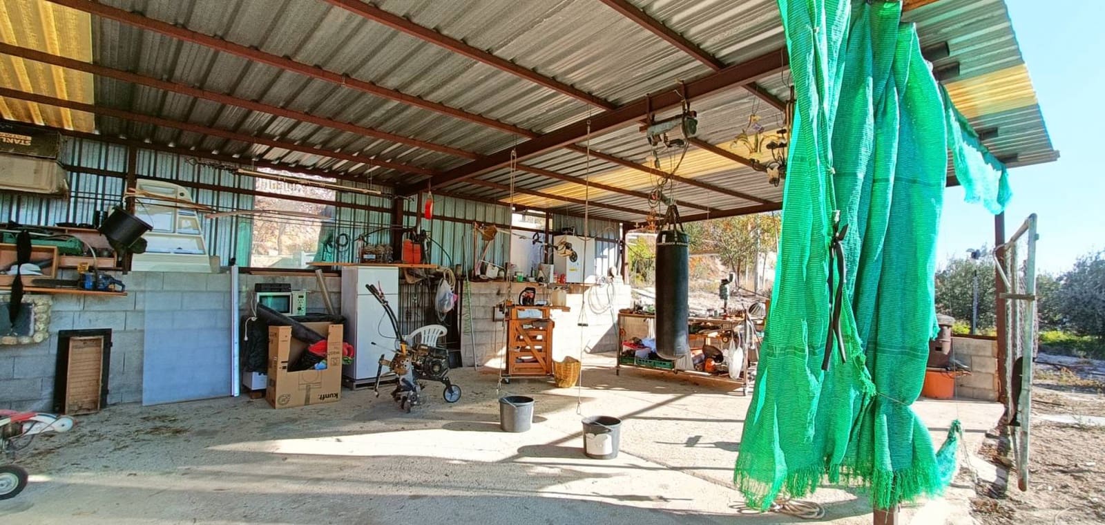 4 bedroom Villa for sale in La Romana with pool - € 320,000 (Ref: 9254231)