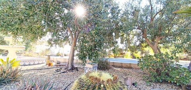 4 chambre Villa/Maison à vendre à La Romana avec piscine - 320 000 € (Ref: 9254231)