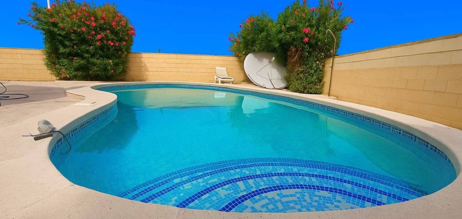 3 slaapkamer Villa te koop in Hondon de las Nieves met zwembad - € 260.000 (Ref: 9292314)