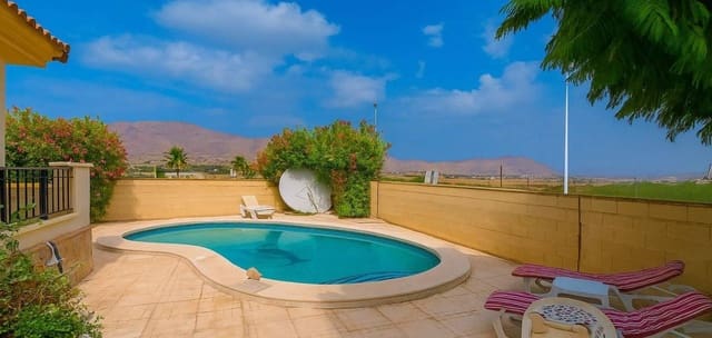 3 slaapkamer Villa te koop in Hondón de las Nieves met zwembad - € 260.000 (Ref: 9292314)