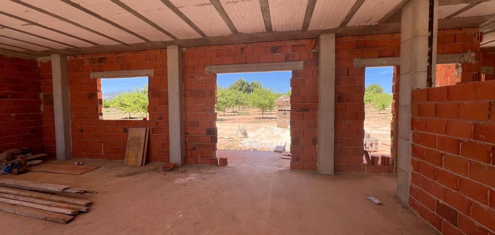 3 slaapkamer Villa te koop in Pinoso met zwembad - € 379.000 (Ref: 9315224)
