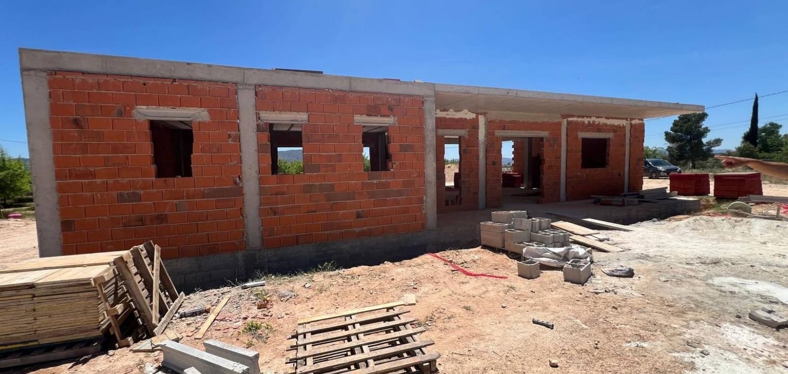 3 slaapkamer Villa te koop in Pinoso met zwembad - € 379.000 (Ref: 9315224)