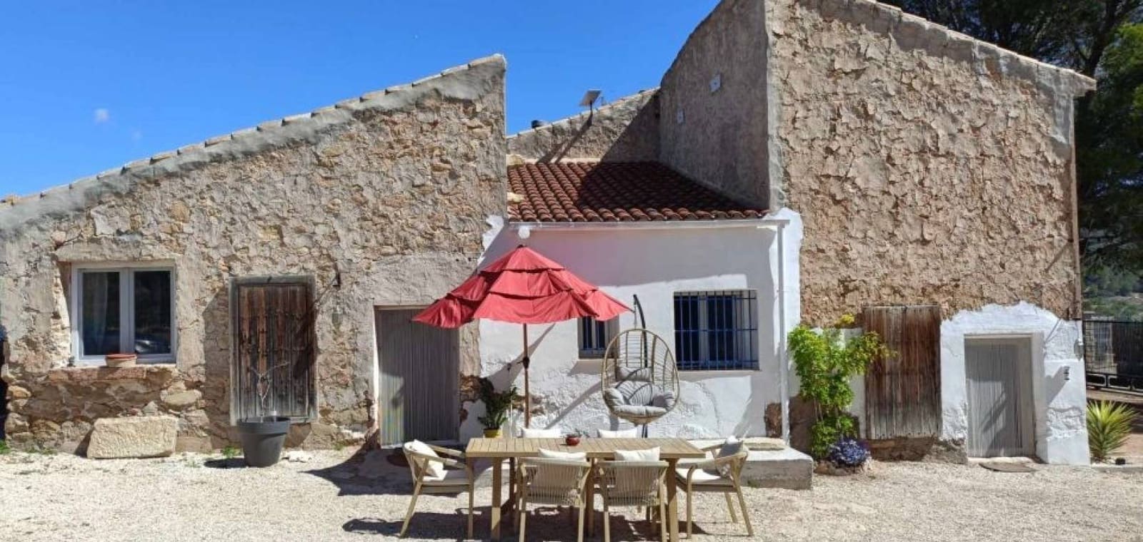 4 bedroom Villa for sale in La Romana with pool - € 339,000 (Ref: 9426490)