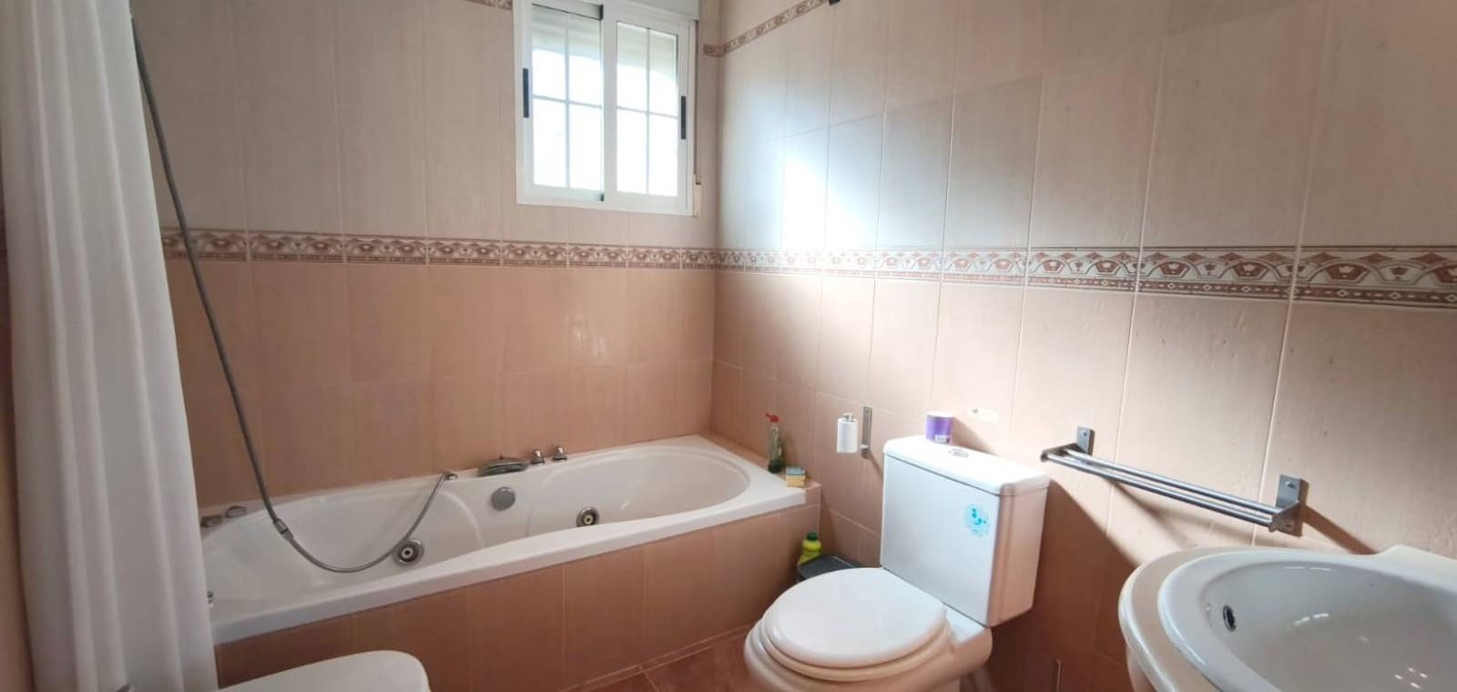 3 soverom Villa til salgs i Hondon de los Frailes med svømmebasseng - € 285 000 (Ref: 9570188)