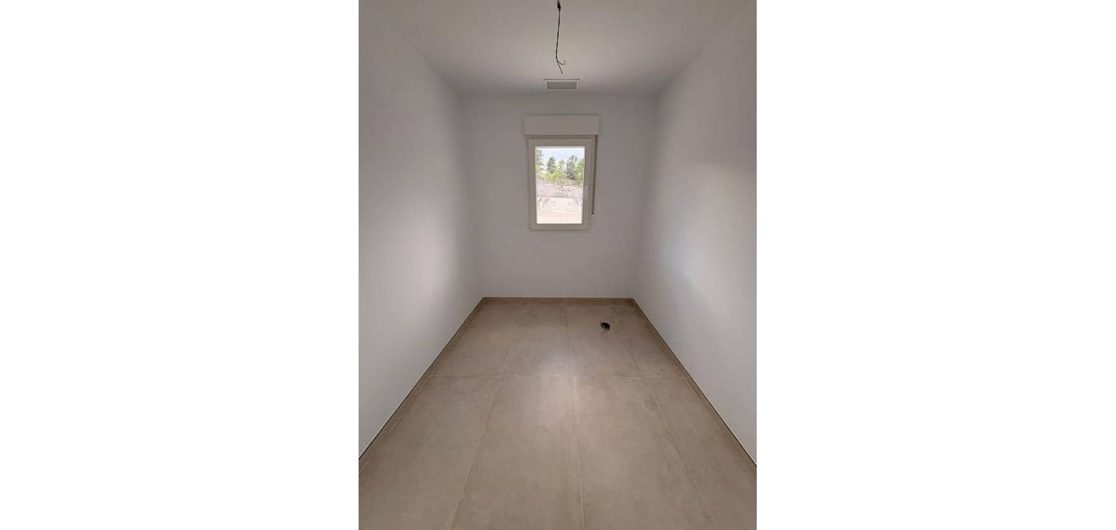 Chalet de 3 habitaciones en Pinoso en venta con piscina - 399.995 € (Ref: 9609929)