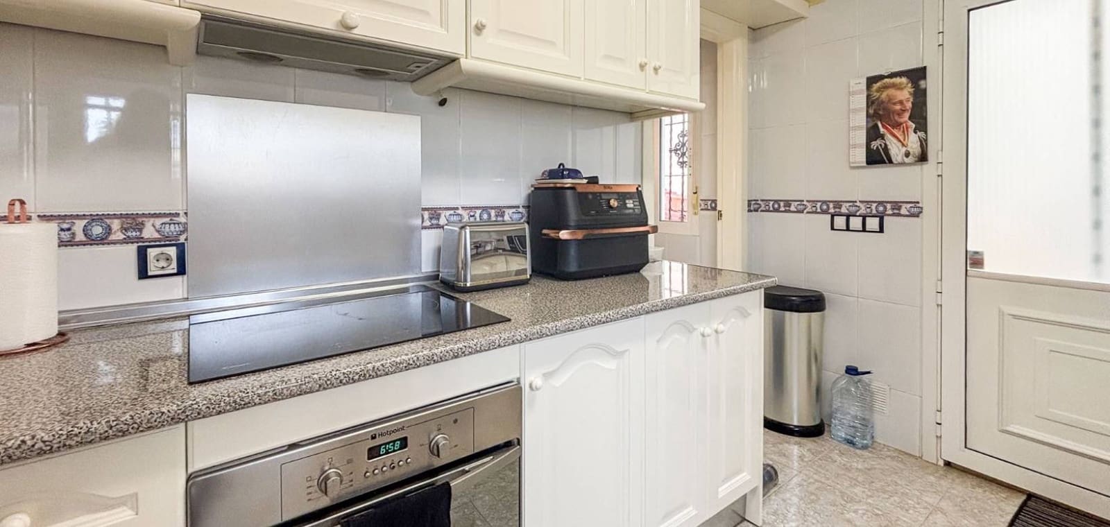 4 slaapkamer Villa te koop in Monforte del Cid met zwembad - € 384.950 (Ref: 9626300)