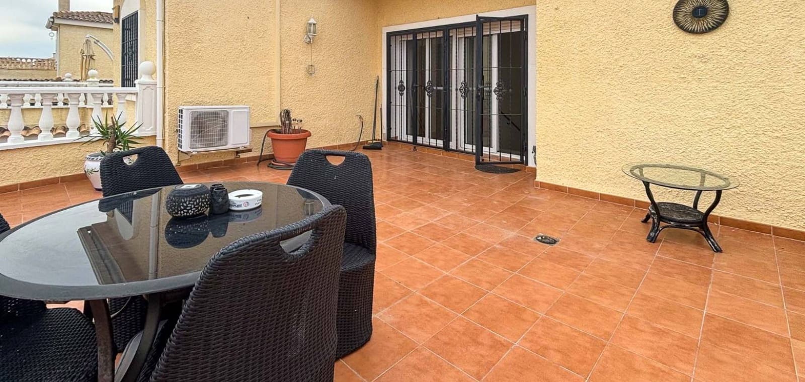 4 slaapkamer Villa te koop in Monforte del Cid met zwembad - € 384.950 (Ref: 9626300)