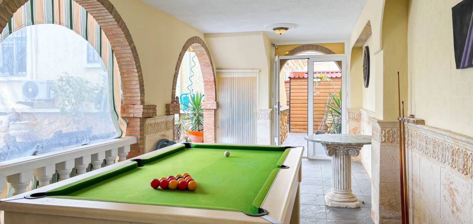 4 slaapkamer Villa te koop in Monforte del Cid met zwembad - € 384.950 (Ref: 9626300)