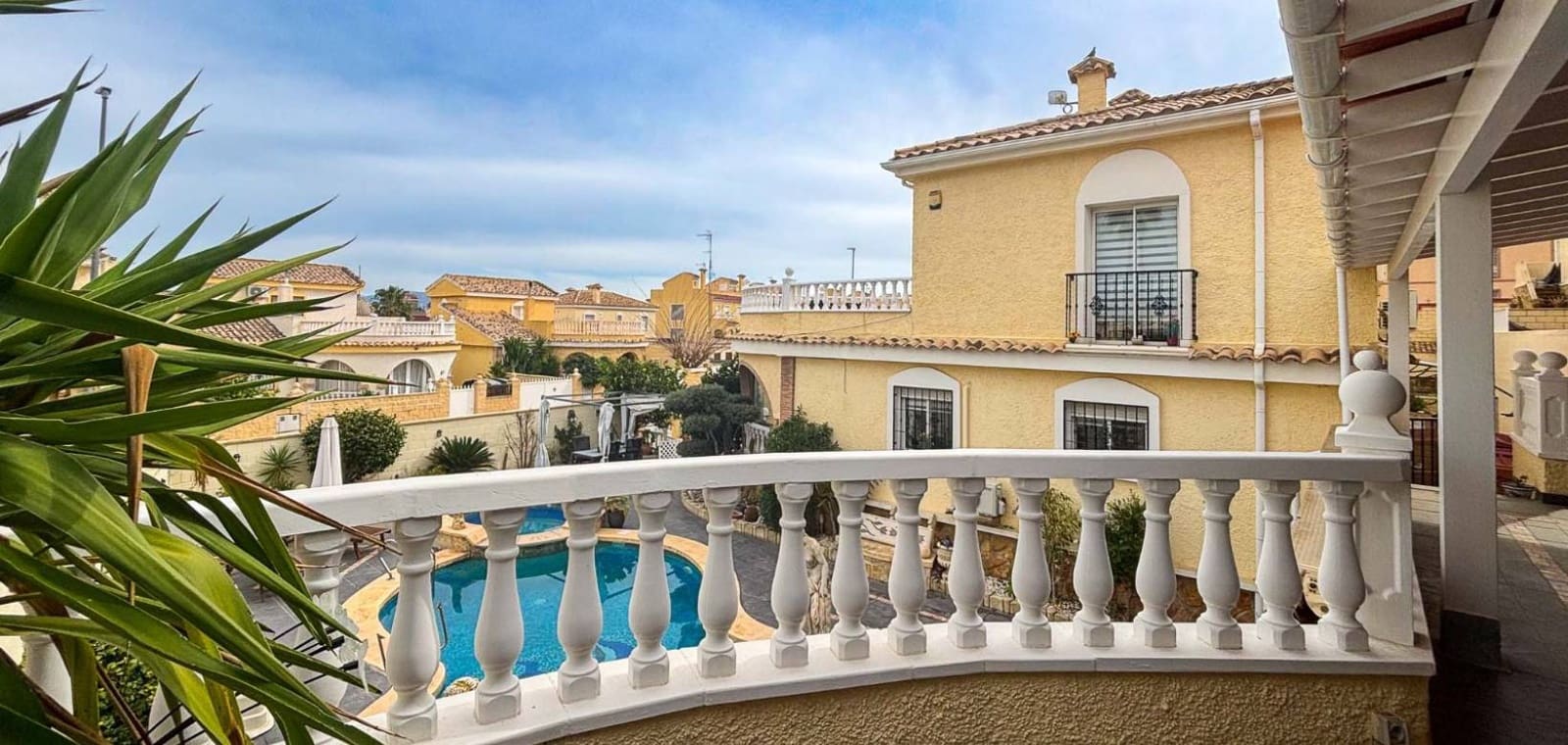 4 slaapkamer Villa te koop in Monforte del Cid met zwembad - € 384.950 (Ref: 9626300)