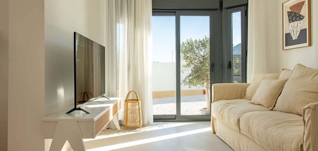 Pareado de 3 habitaciones en Cox en venta con piscina - 255.000 € (Ref: 9635027)