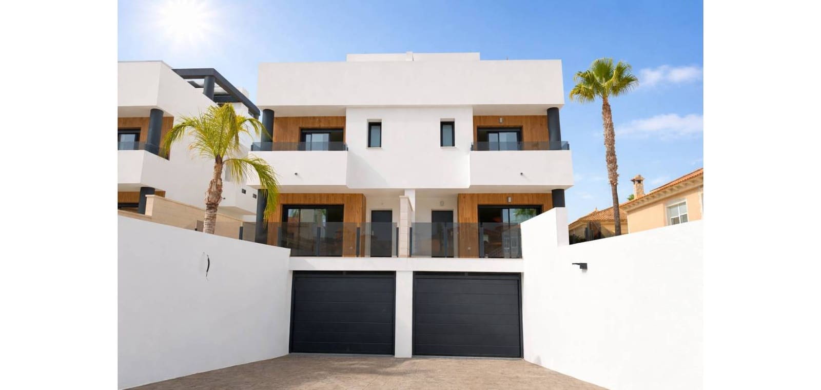 3 camera da letto Casa in vendita in Benferri con piscina garage - 318.000 € (Rif: 9650423)