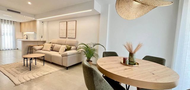 3 sypialnia Dom na sprzedaż w Benferri z basenem garażem - 318 000 € (Ref: 9650423)