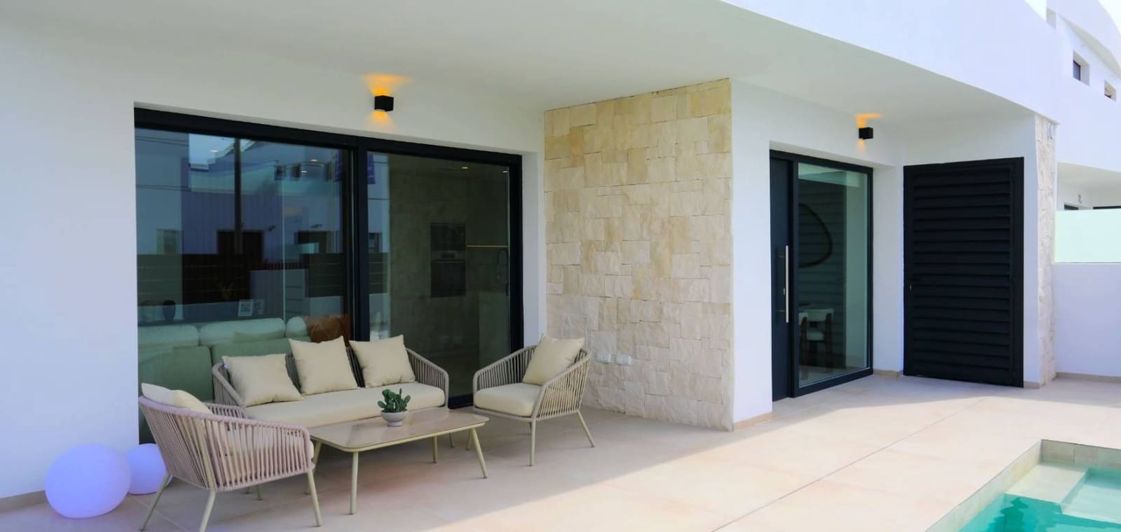 3 makuuhuone Paritalo myytävänä paikassa Dolores mukana uima-altaan 
autotalli - 439 000 € (Ref: 9650819)