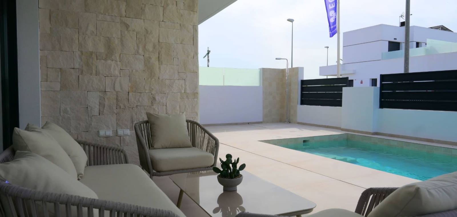 3 makuuhuone Paritalo myytävänä paikassa Dolores mukana uima-altaan 
autotalli - 439 000 € (Ref: 9650819)