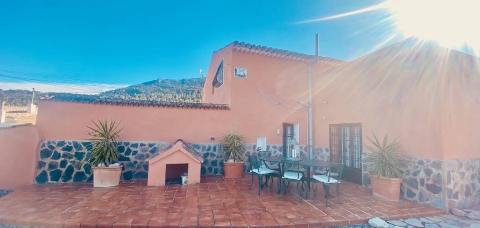 5 bedroom Villa for sale in La Romana with pool garage - € 575,000 (Ref: 9656387)