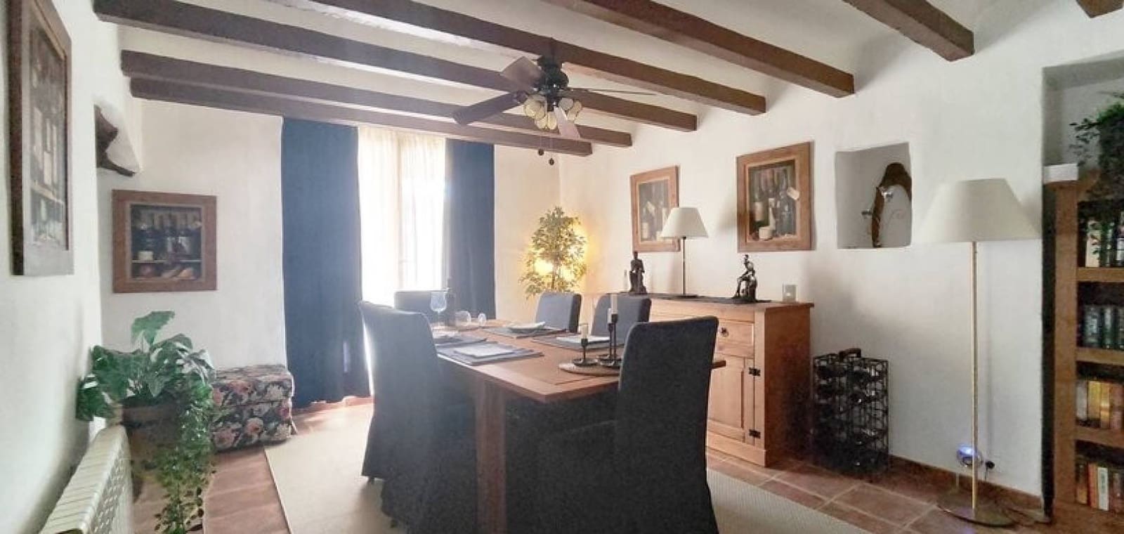 5 bedroom Villa for sale in La Romana with pool garage - € 575,000 (Ref: 9656387)