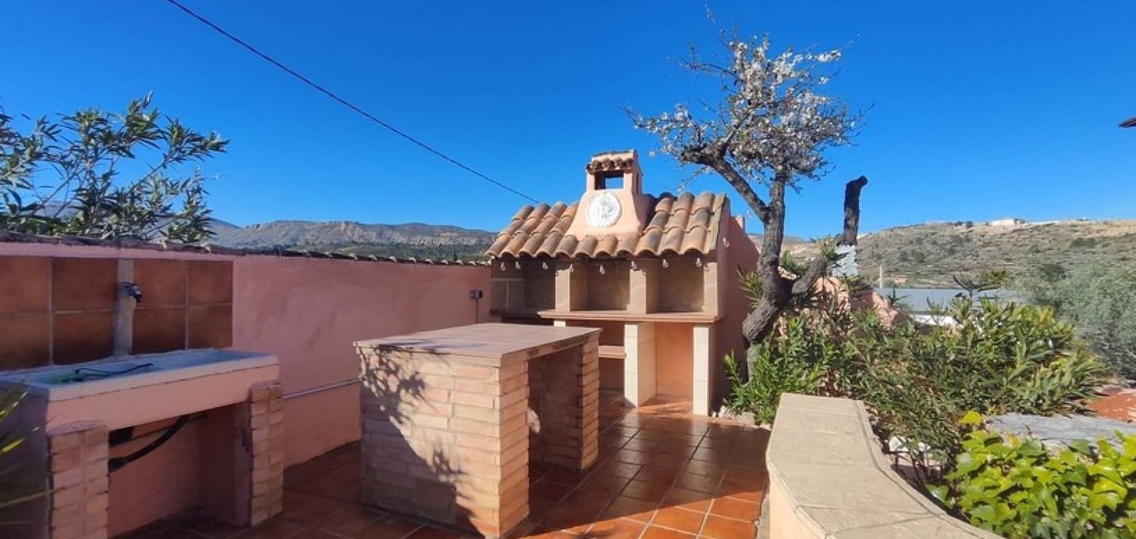 5 bedroom Villa for sale in La Romana with pool garage - € 575,000 (Ref: 9656387)