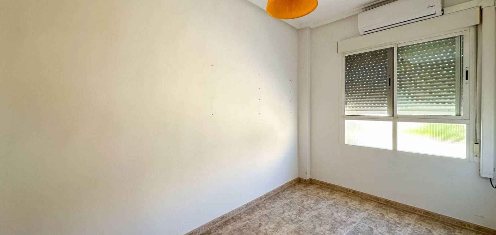 3 bedroom Townhouse for sale in Hondon de las Nieves with garage - € 129,950 (Ref: 9656388)