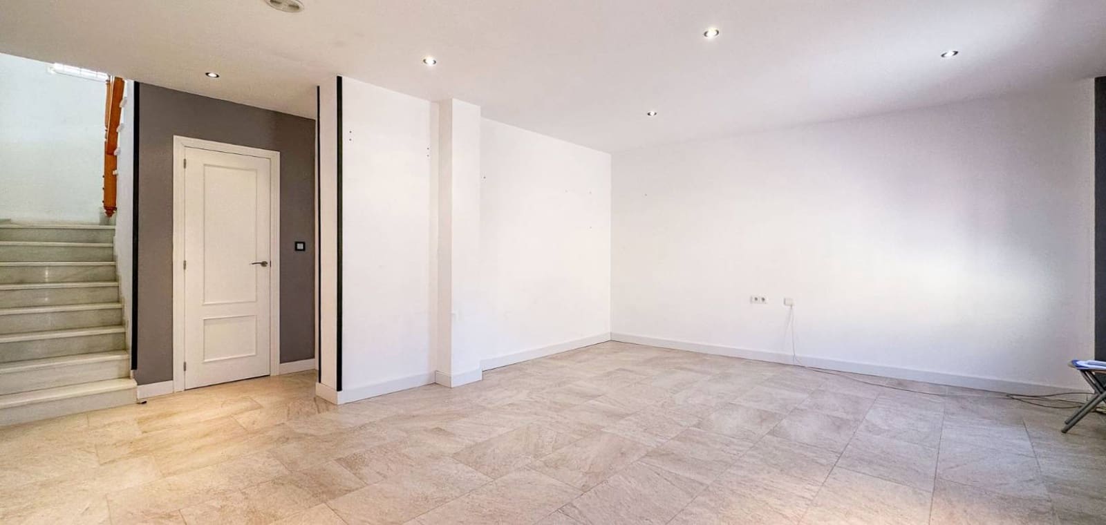 3 bedroom Townhouse for sale in Hondon de las Nieves with garage - € 129,950 (Ref: 9656388)