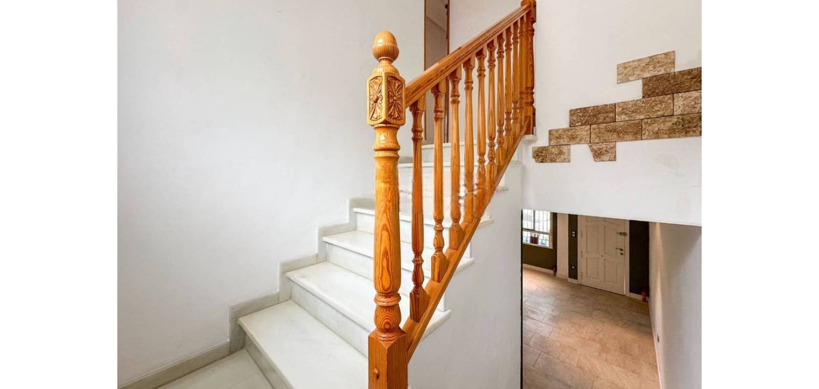 3 bedroom Townhouse for sale in Hondon de las Nieves with garage - € 129,950 (Ref: 9656388)