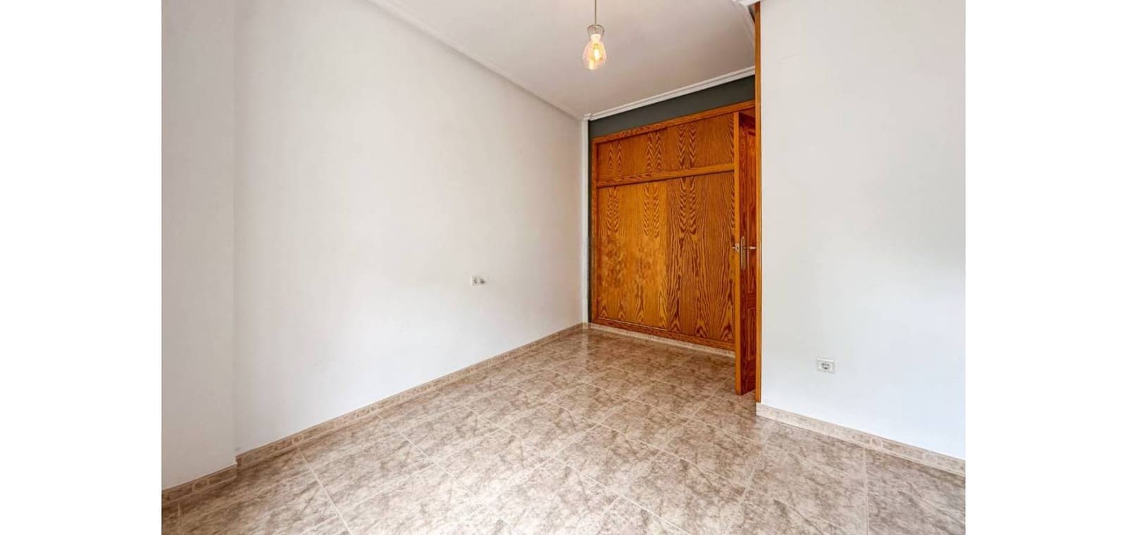 3 bedroom Townhouse for sale in Hondon de las Nieves with garage - € 129,950 (Ref: 9656388)