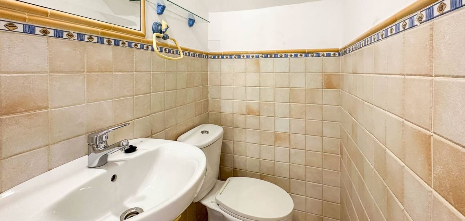 3 bedroom Townhouse for sale in Hondon de las Nieves with garage - € 129,950 (Ref: 9656388)