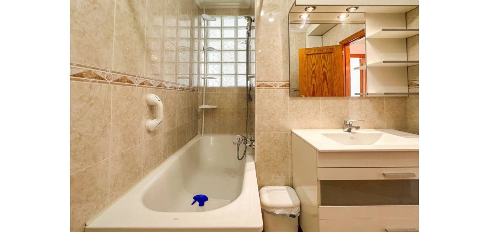 3 bedroom Townhouse for sale in Hondon de las Nieves with garage - € 129,950 (Ref: 9656388)