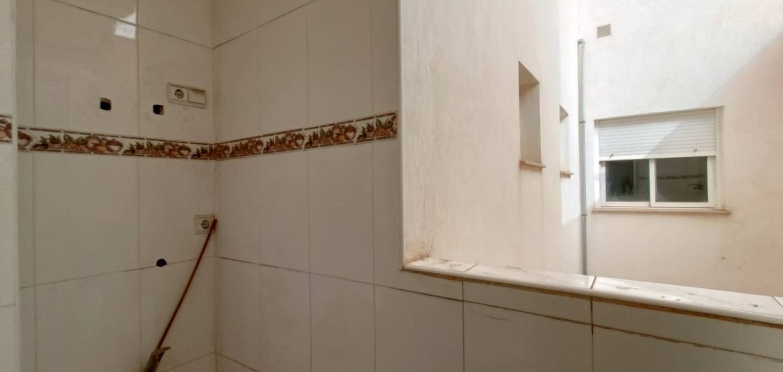 7 makuuhuone Omakotitalo myytävänä paikassa La Murada - 250 000 € (Ref: 9665513)