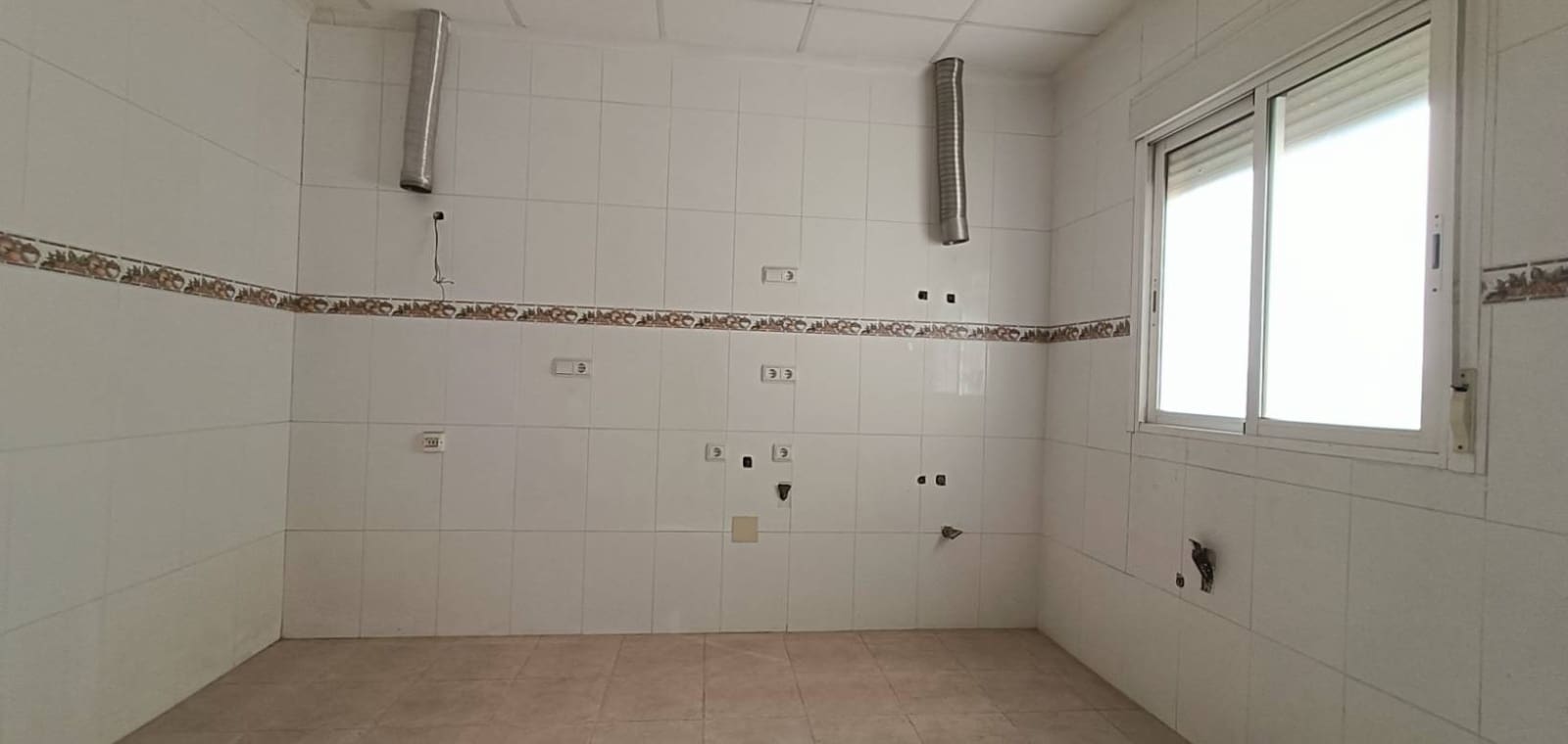 7 makuuhuone Omakotitalo myytävänä paikassa La Murada - 250 000 € (Ref: 9665513)