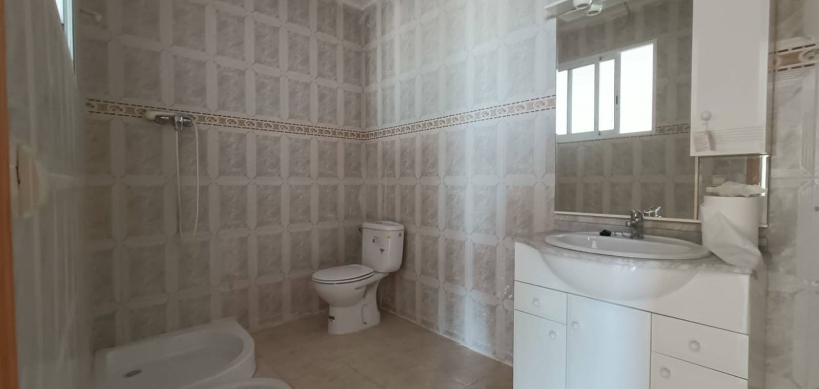 7 makuuhuone Omakotitalo myytävänä paikassa La Murada - 250 000 € (Ref: 9665513)