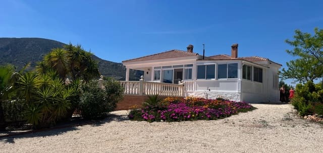Chalet de 4 habitaciones en La Romana en venta con piscina - 379.000 € (Ref: 9672280)