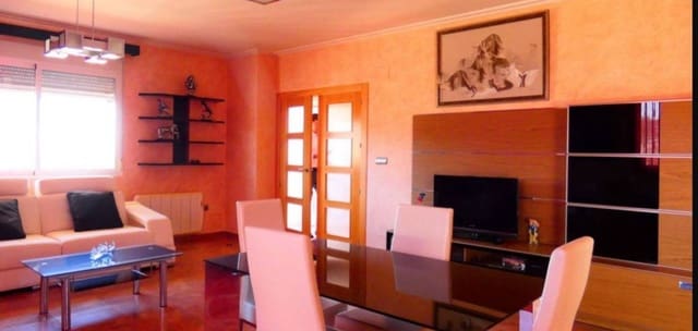 4 Zimmer Villa zu verkaufen in Jumilla mit Pool - 569.995 € (Ref: 9672282)