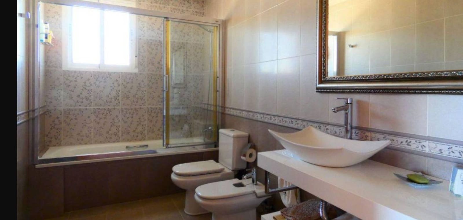 4 bedroom Villa for sale in Jumilla with pool - € 569,995 (Ref: 9672282)