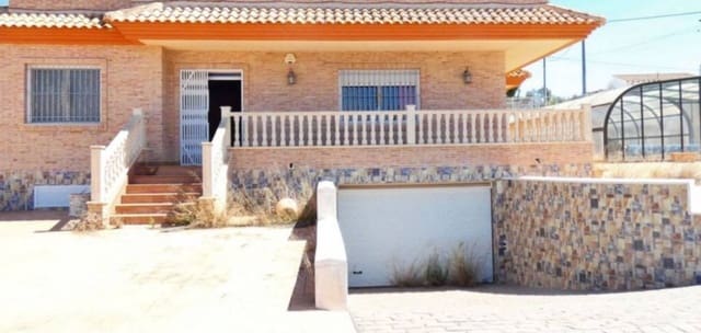 4 Zimmer Villa zu verkaufen in Jumilla mit Pool - 569.995 € (Ref: 9672282)