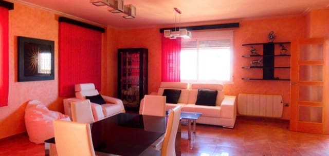 4 Zimmer Villa zu verkaufen in Jumilla mit Pool - 569.995 € (Ref: 9672282)