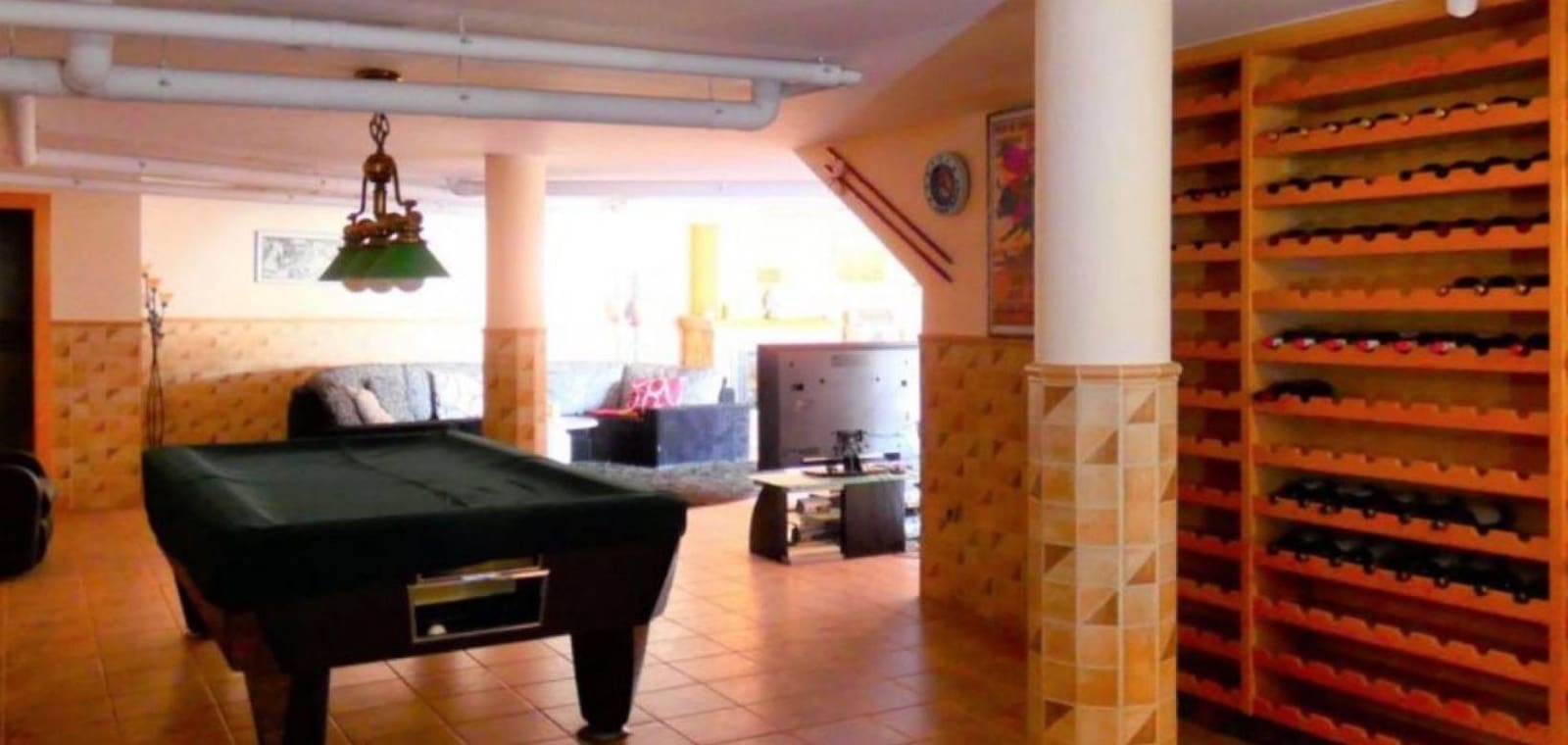 4 bedroom Villa for sale in Jumilla with pool - € 569,995 (Ref: 9672282)